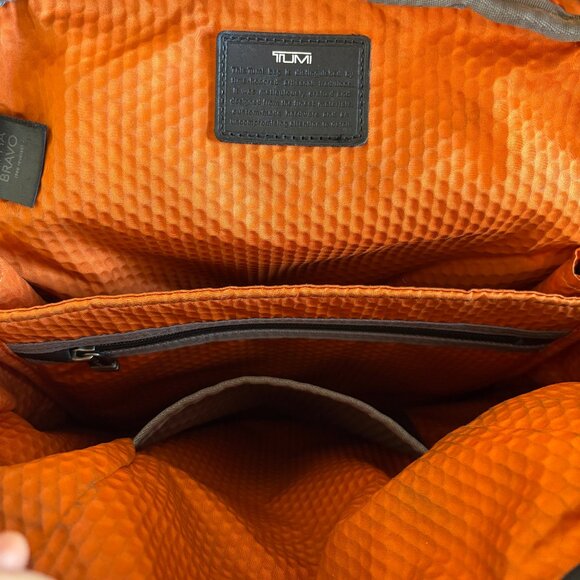 Tumi backpack in orange and grey - Picture 8 of 9
